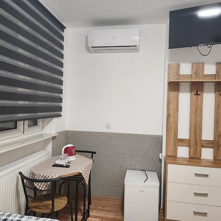 Goscinna Hacjenda Radwanice Esterno foto
